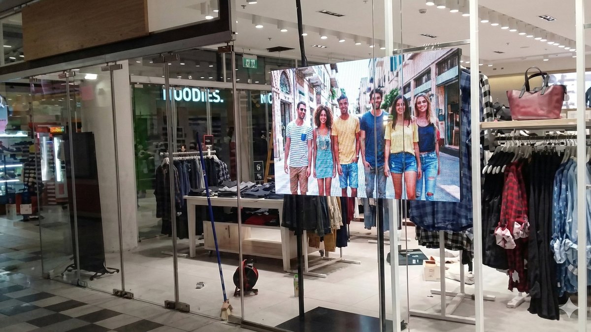 מסך לד חיצוני